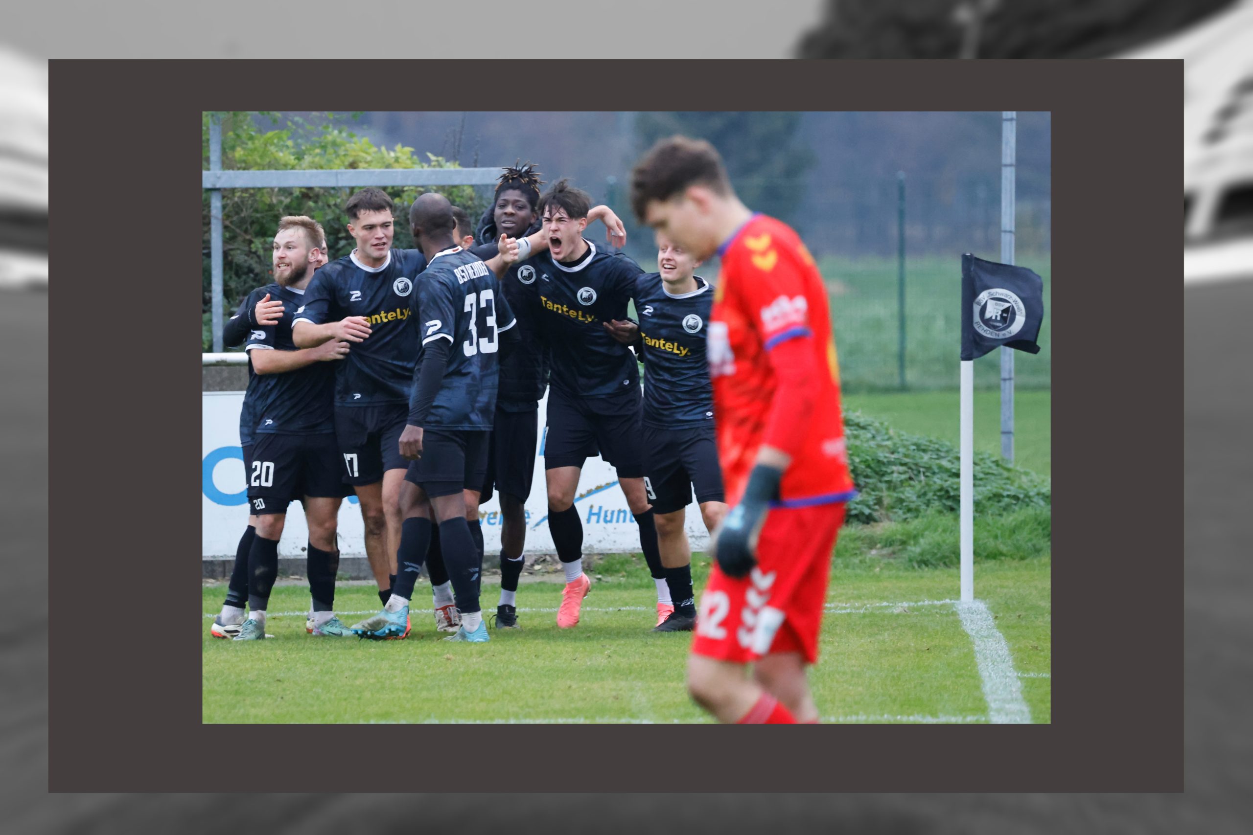 Rehdens Sturmtalent Niklas Burlage hält die Siegesserie weiter am Leben!